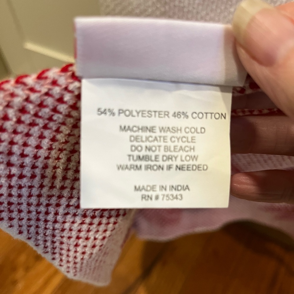Isaac Mizrahi White and Red Bow Throw, NWT - Picture 5 of 8